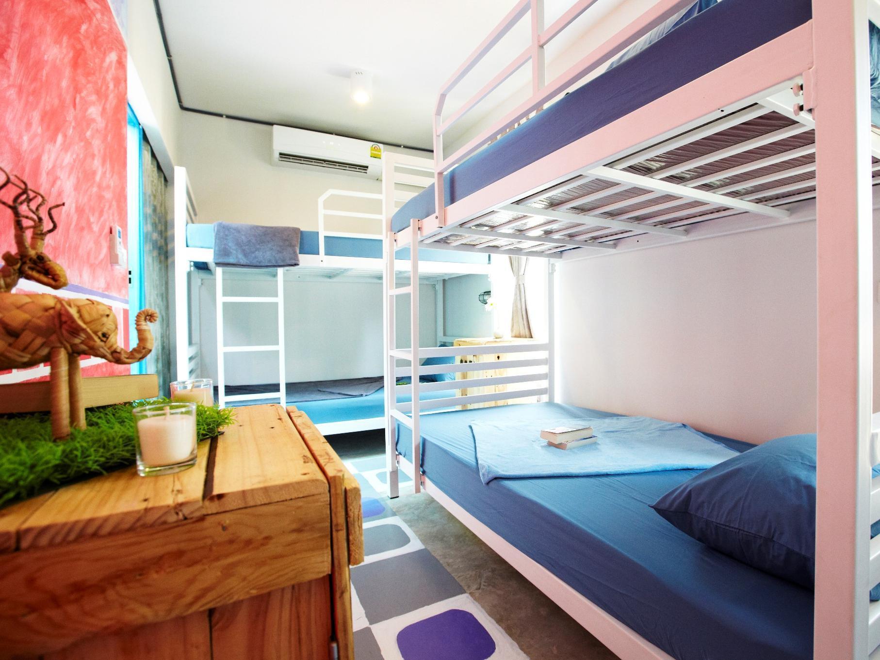 Wh Hostel Бангкок Екстер'єр фото