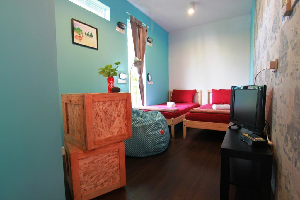 Wh Hostel Бангкок Екстер'єр фото