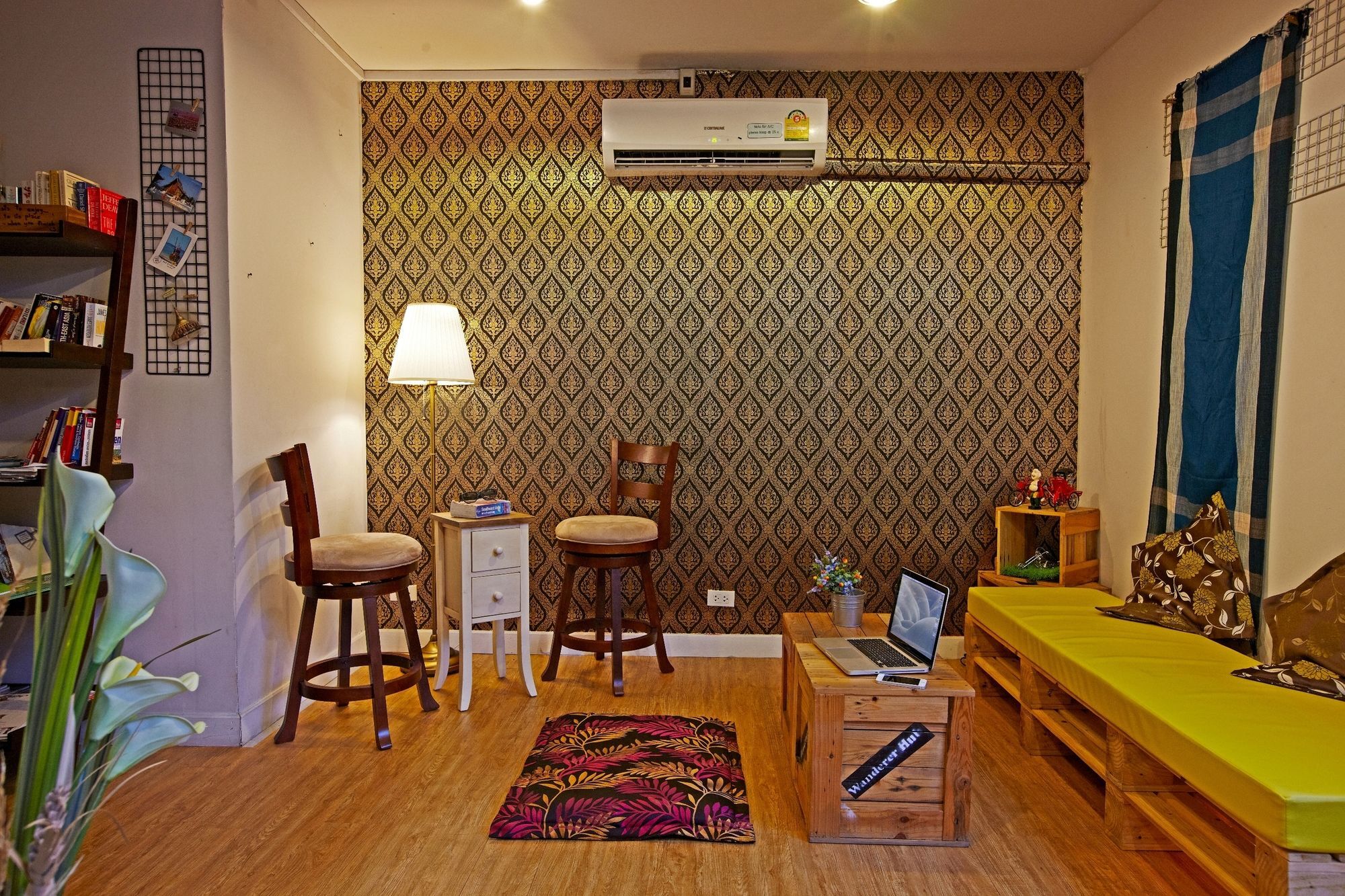 Wh Hostel Бангкок Екстер'єр фото